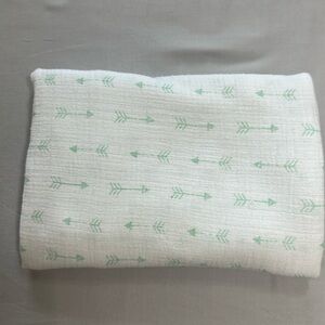 SwaddleMe - Muslin Cotton Swaddle Blanket with Arrow design